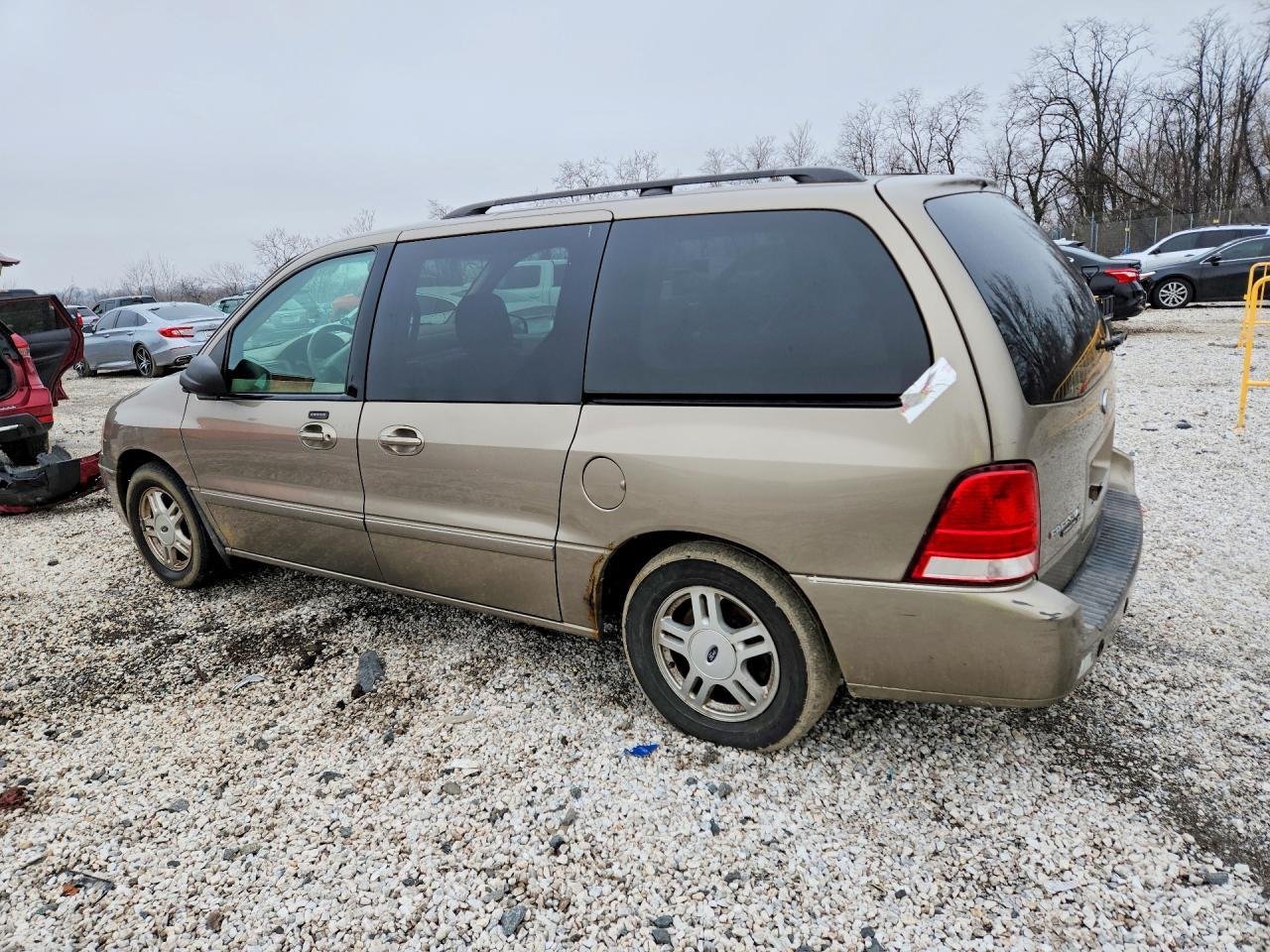 2004 Ford Freestar - Image 2