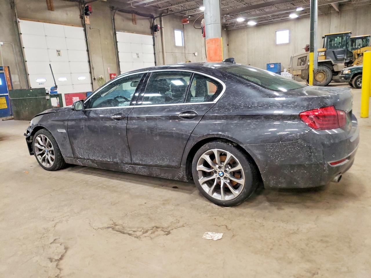 2014 BMW 535 Xi - Фото 2