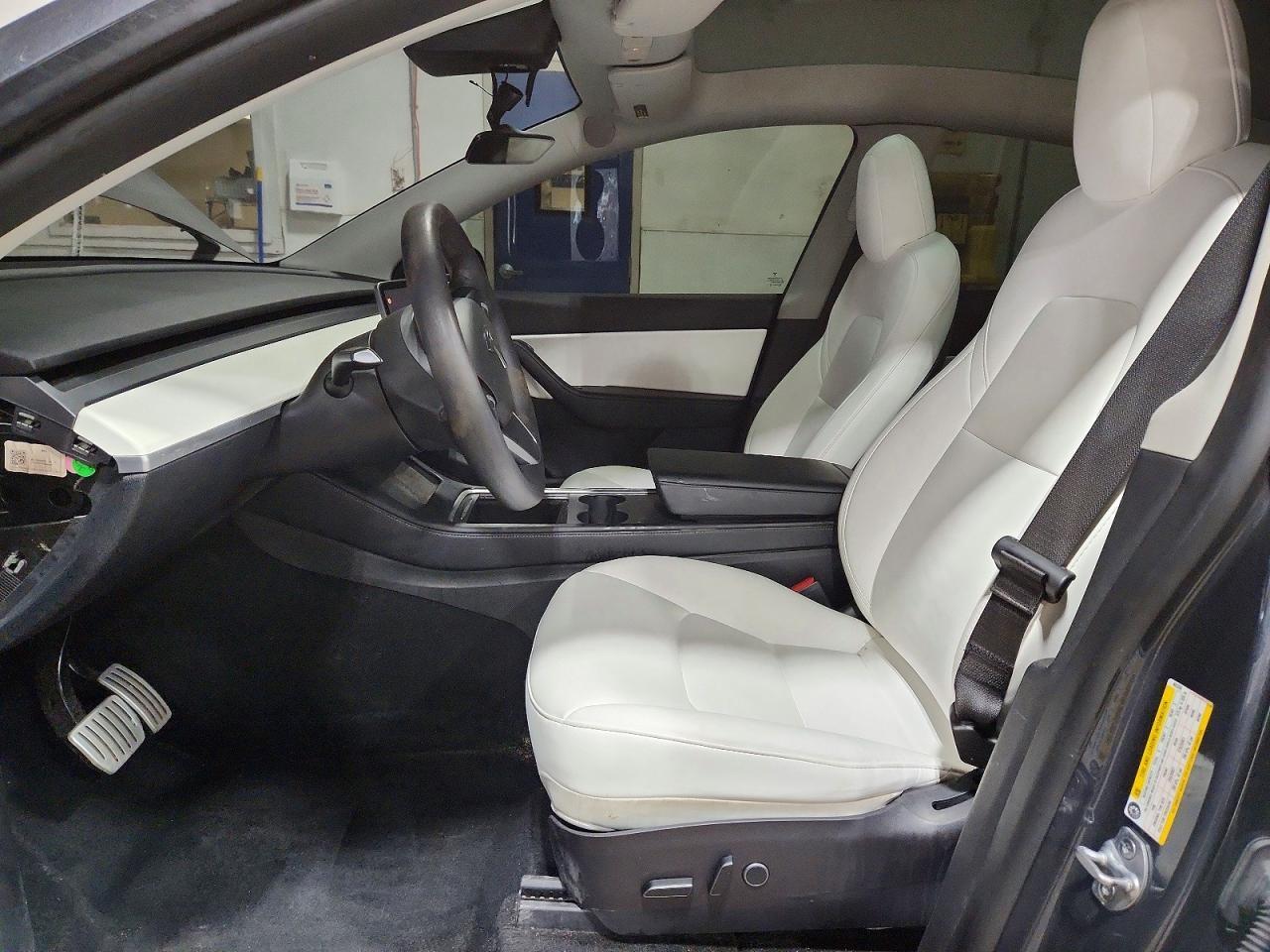 2022 Tesla Model Y - Image 7