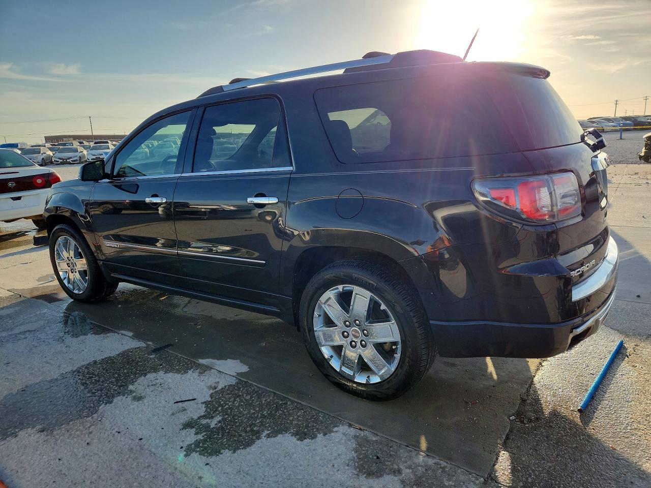 2014 GMC Acadia Denali - Фото 2