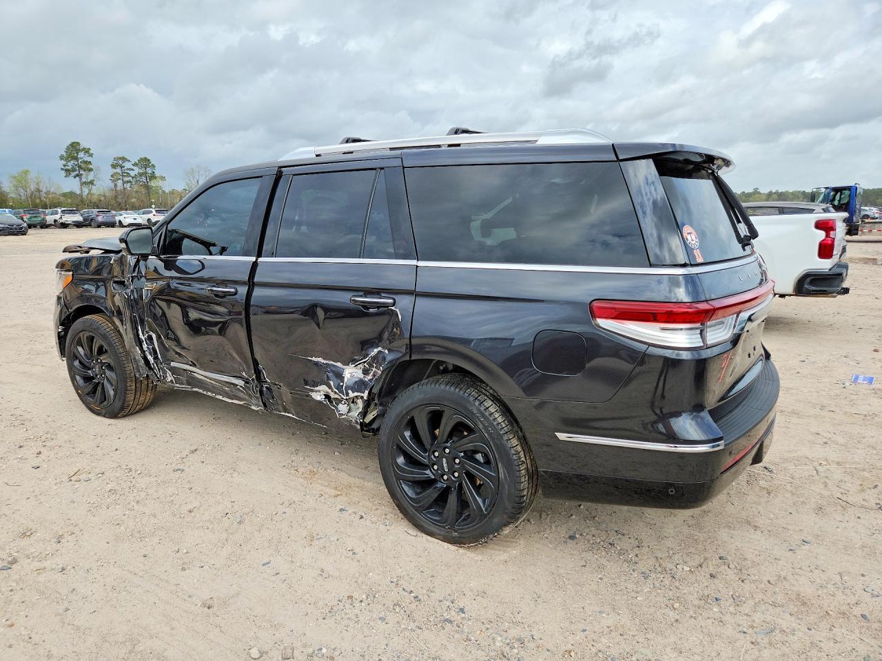 2024 Lincoln Navigator Reserve - Фото 2