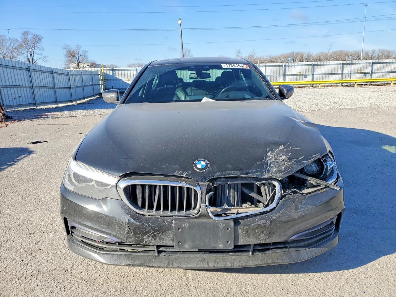 2018 BMW 530 Xi - Image 5