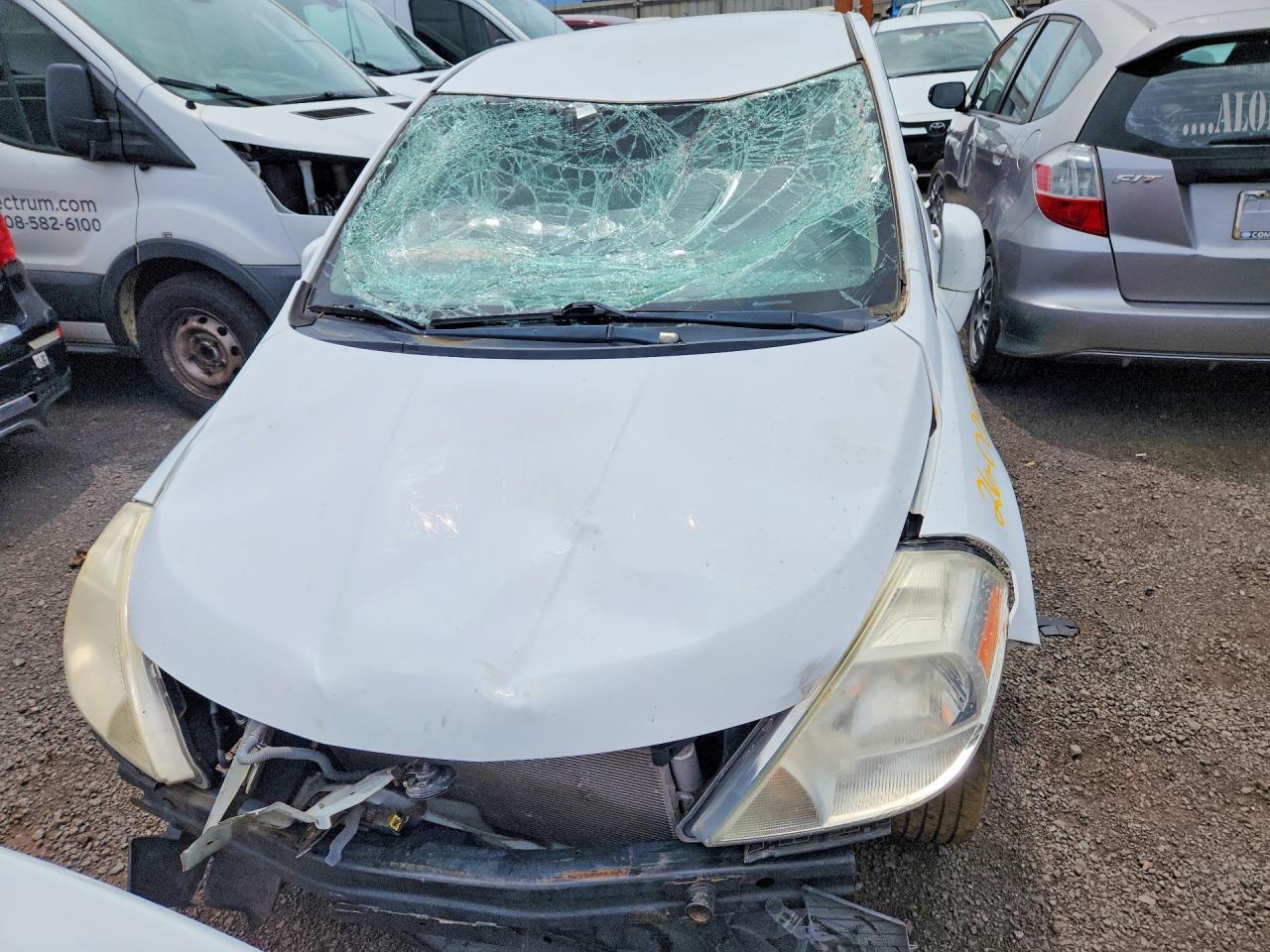 2011 Nissan Versa 1.8 S - Image 5