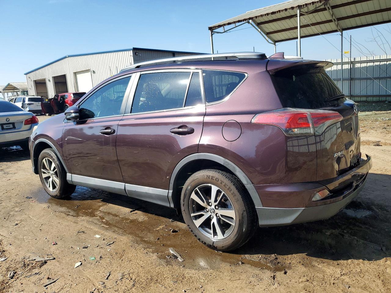2017 Toyota Rav4 Xle - Image 2