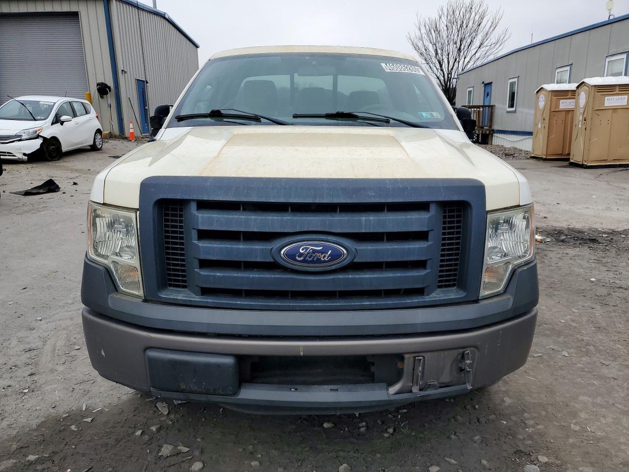 2011 Ford F150 - Фото 5