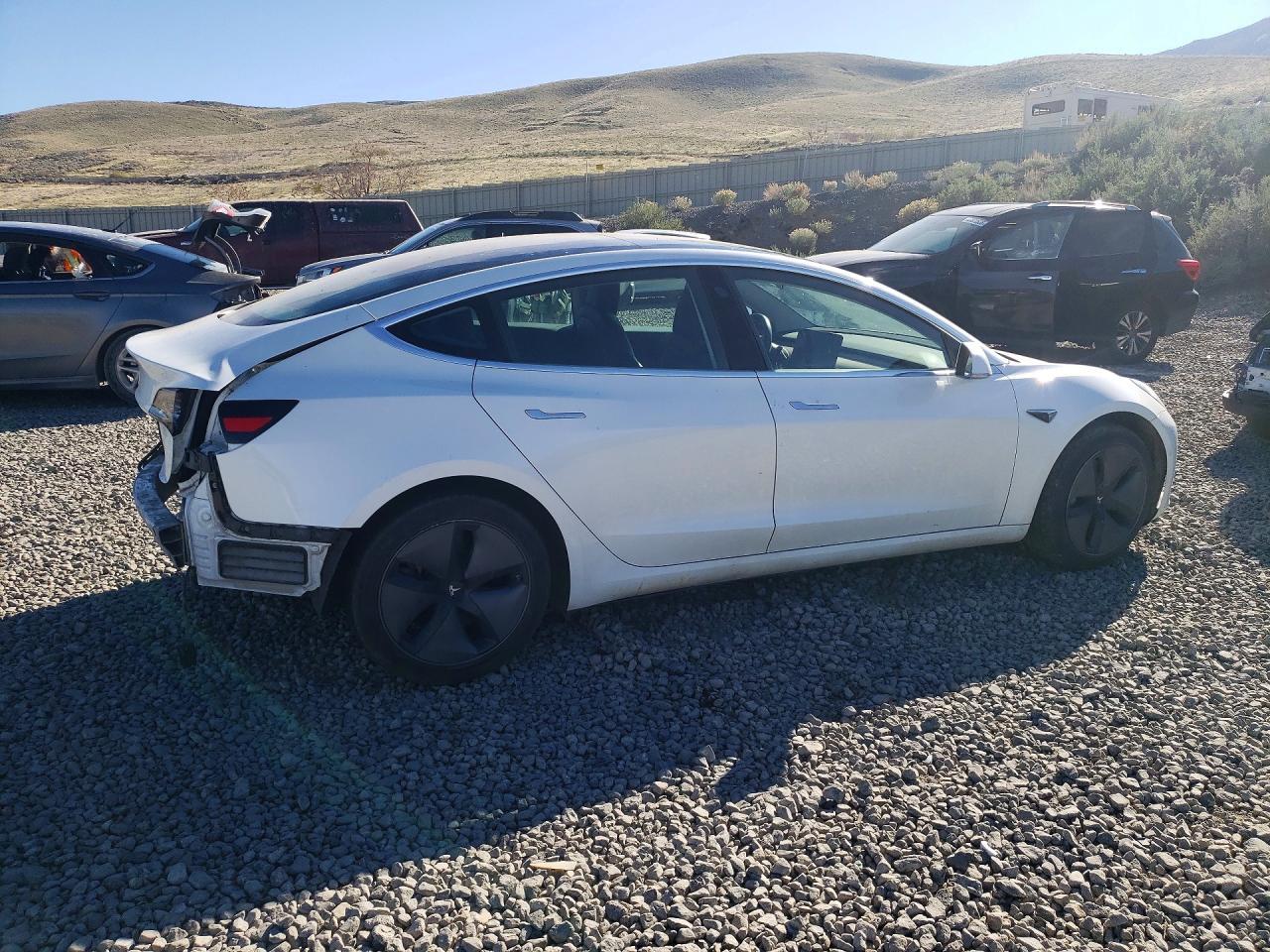 2020 Tesla Model 3 - Image 3