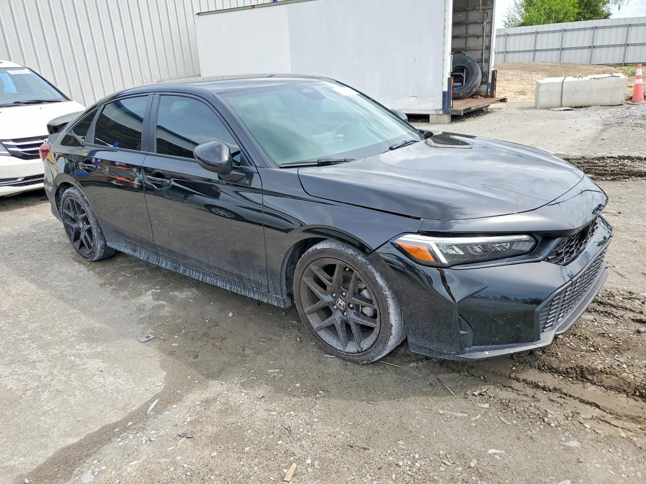 2025 Honda Civic Sport - Фото 4