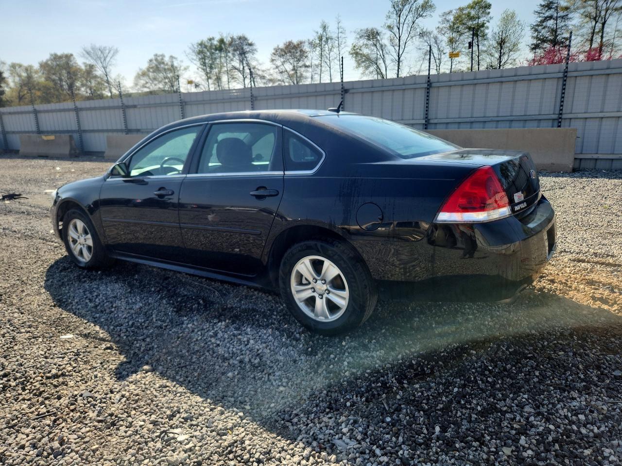 2014 Chevrolet Impala Limited Ls - Фото 2