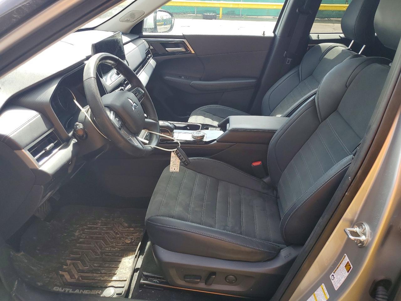 2025 Mitsubishi Outlander Se - Image 7