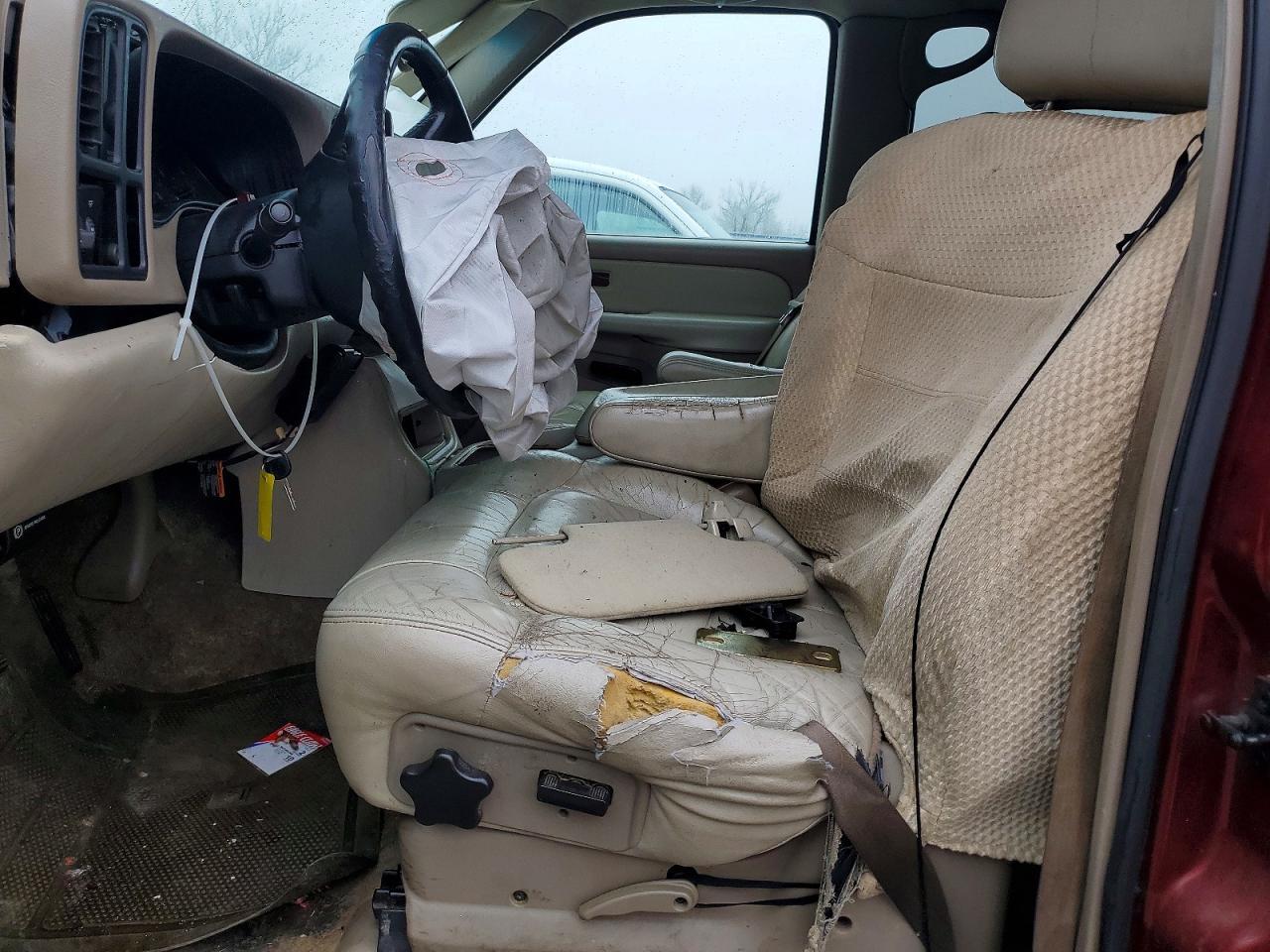 2001 Chevrolet Suburban C1500 - Фото 7