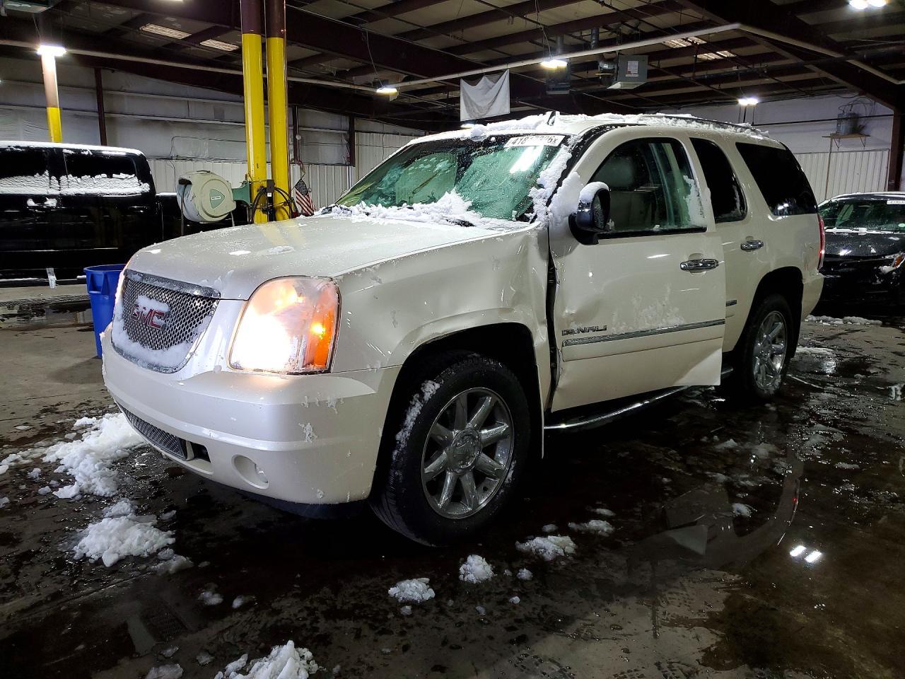2011 GMC Yukon Denali