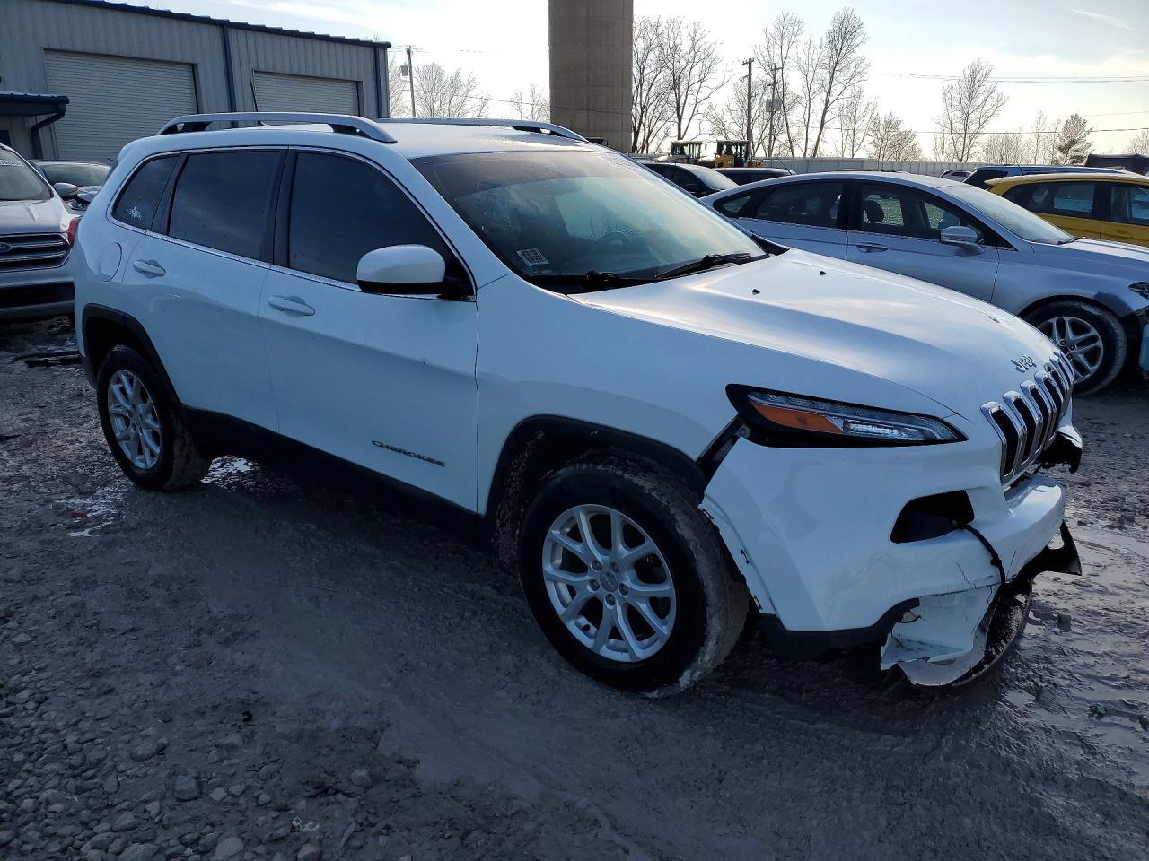 2017 Jeep Cherokee Latitude - Фото 4