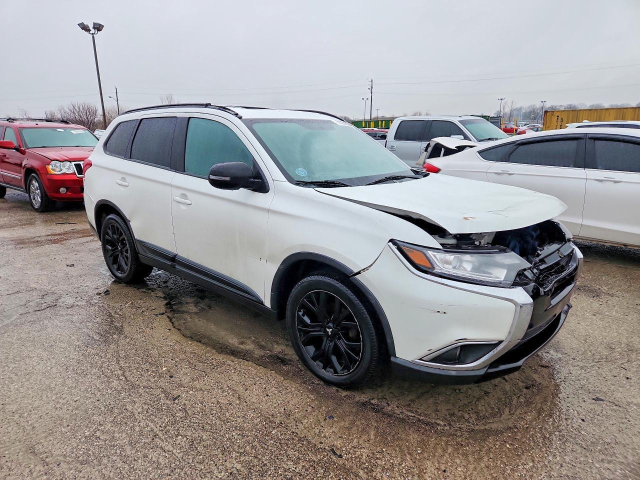 2018 Mitsubishi Outlander Se - Фото 4