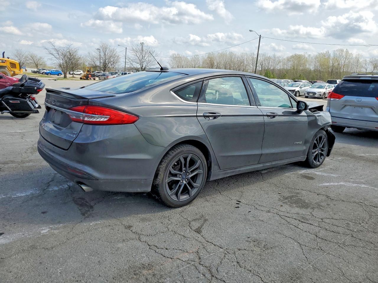 2018 Ford Fusion Se Hybrid - Image 3