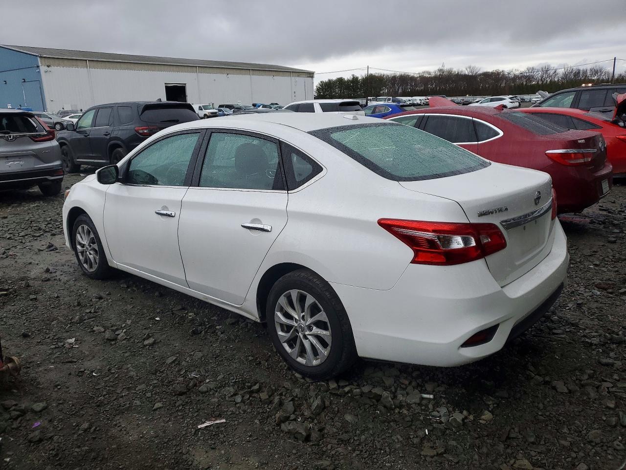 2018 Nissan Sentra S - Фото 2