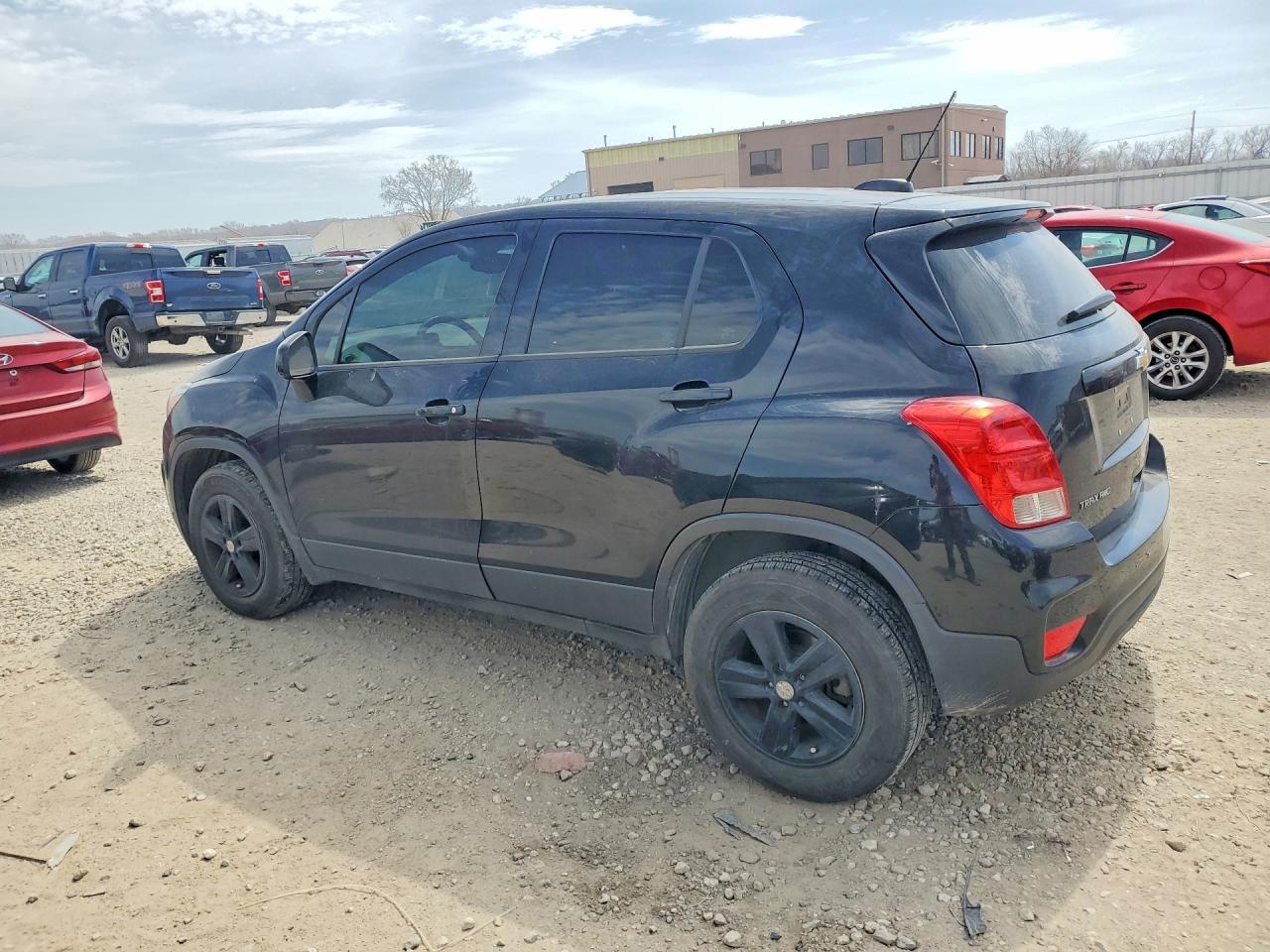 2018 Chevrolet Trax Ls - Фото 2