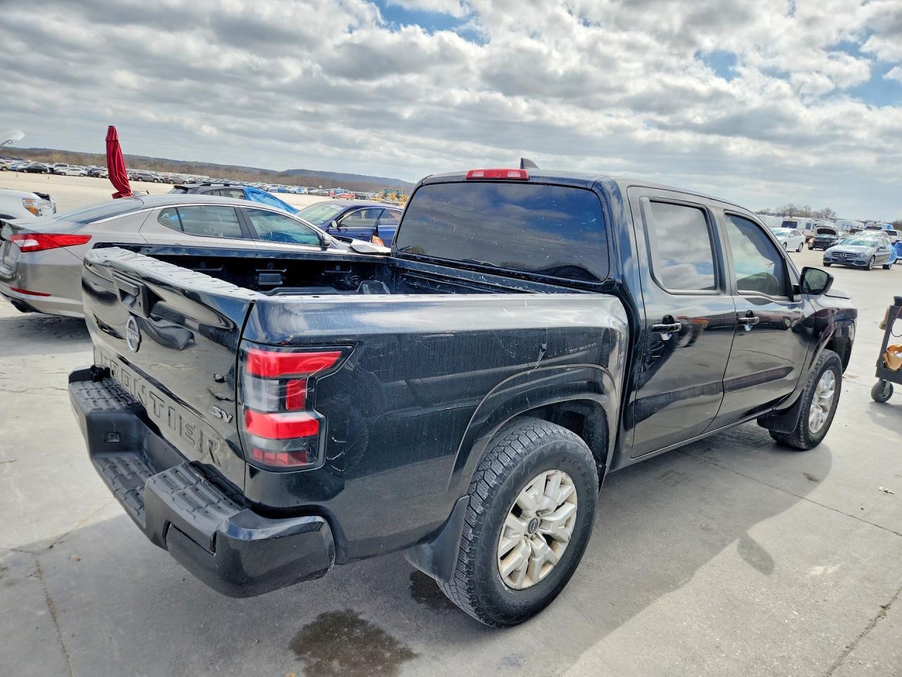 2022 Nissan Frontier Sv - Image 3