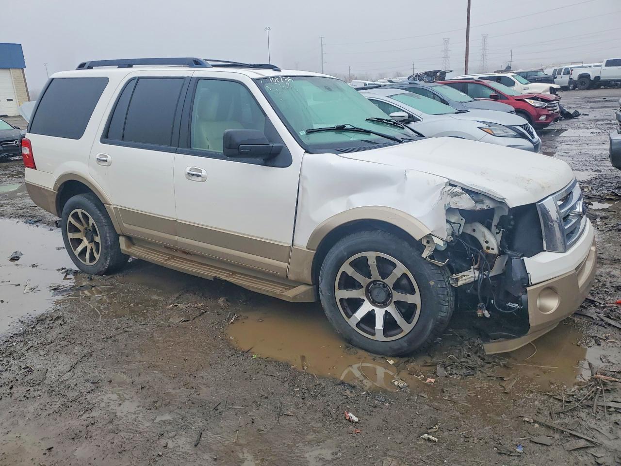 2011 Ford Expedition Xlt - Фото 4