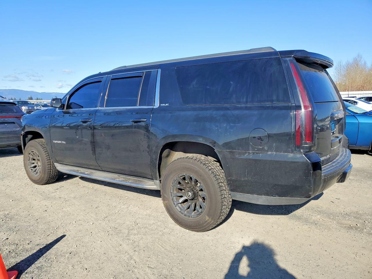 2016 GMC Yukon Xl C1500 Sle - Фото 2