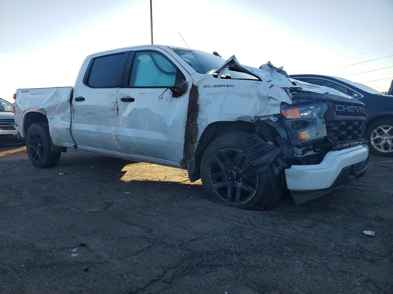 2023 Chevrolet Silverado K1500 Custom - Фото 4