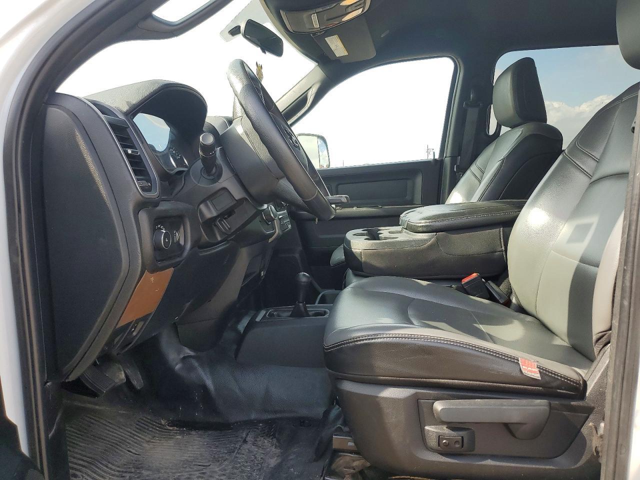 2022 Ram 2500 Tradesman - Image 7