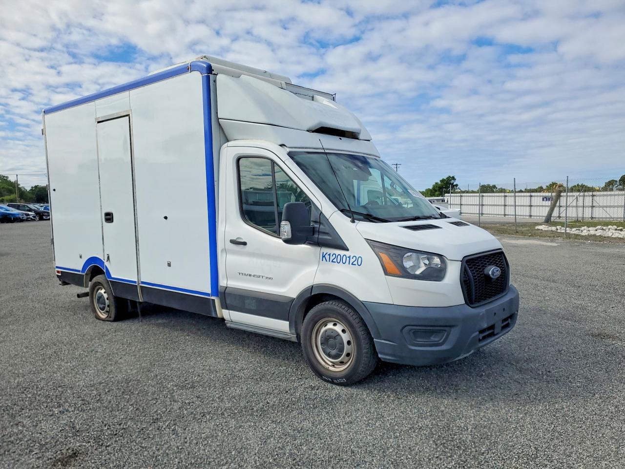 2020 Ford Transit Delivery Truck - Фото 4