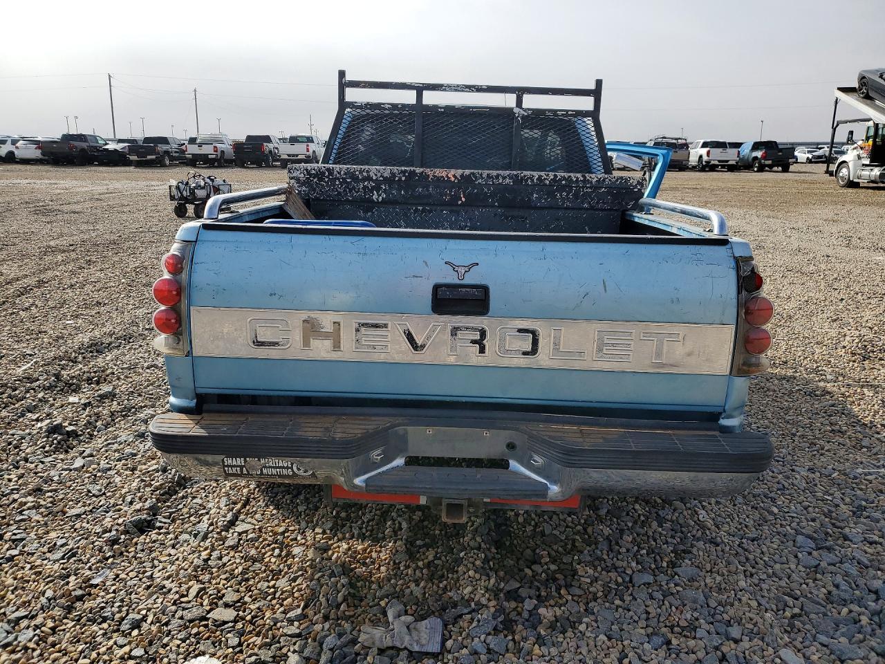 1994 Chevrolet Gmt-400 C1500 - Image 6