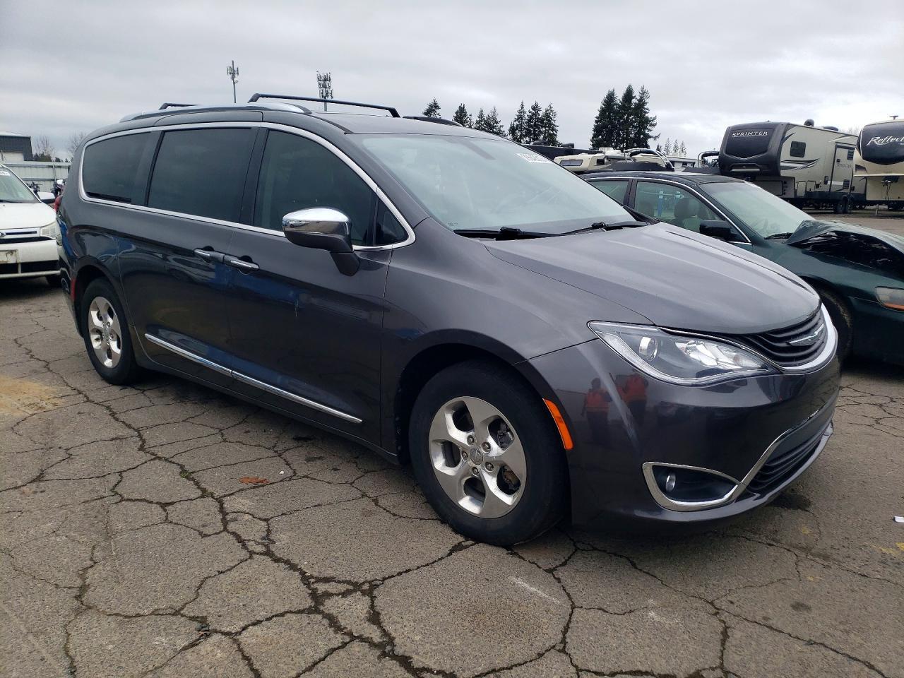 2018 Chrysler Pacifica Hybrid Limited - Фото 4