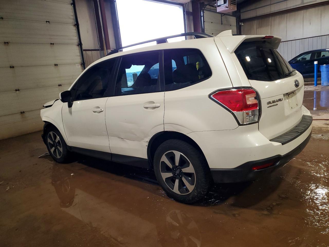 2017 Subaru Forester 2.5I Premium - Image 2
