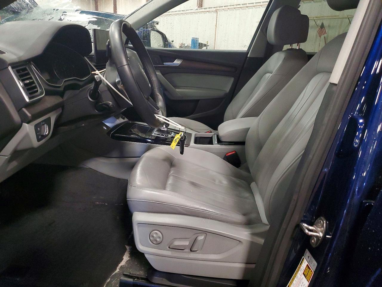 2022 Audi Q5 Premium 45 - Фото 7
