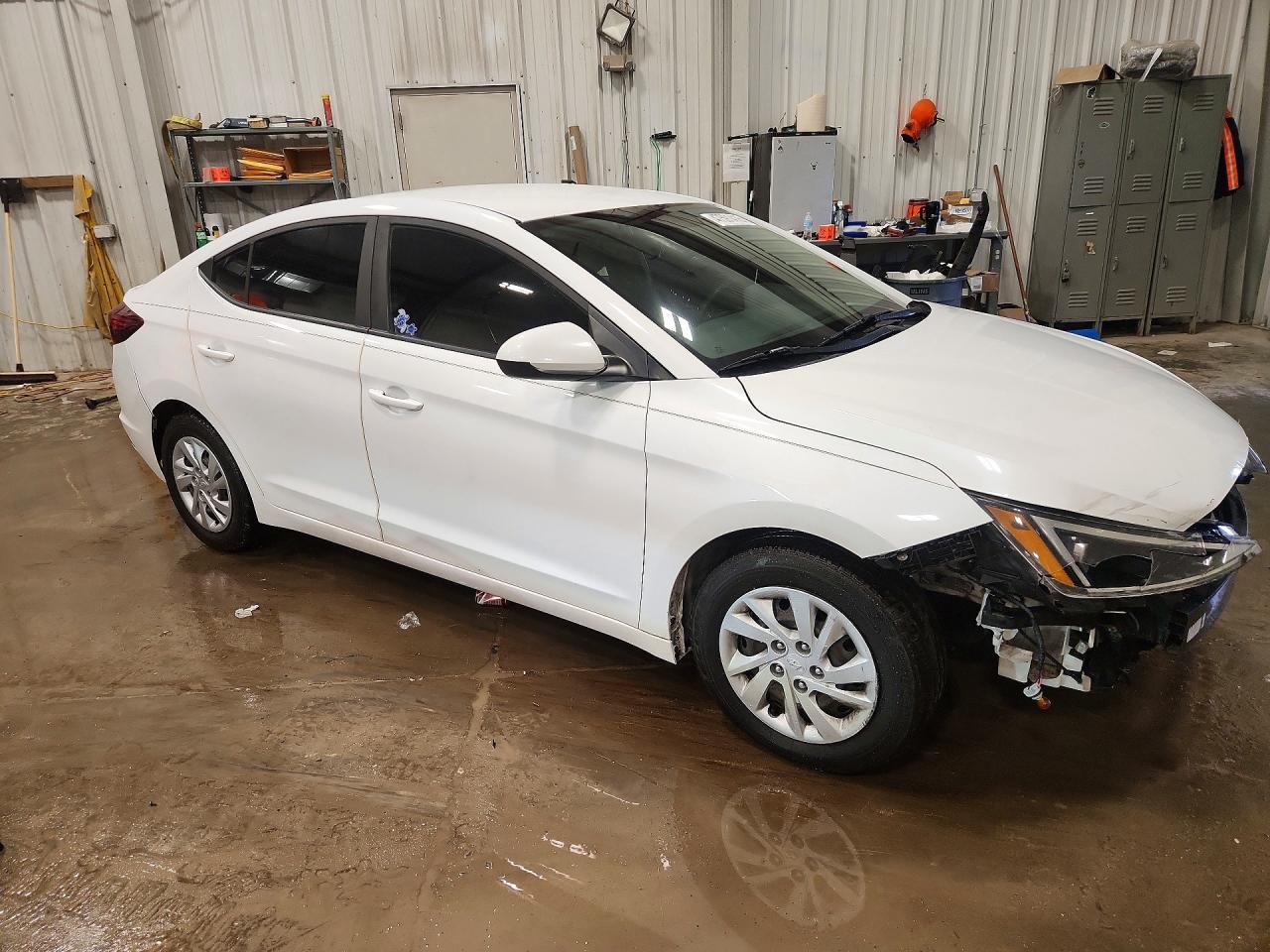 2019 Hyundai Elantra Se - Фото 4