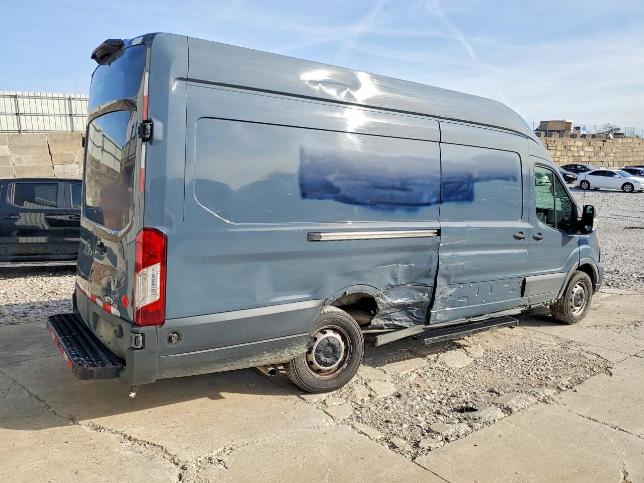 2020 Ford Transit T-250 - Image 3