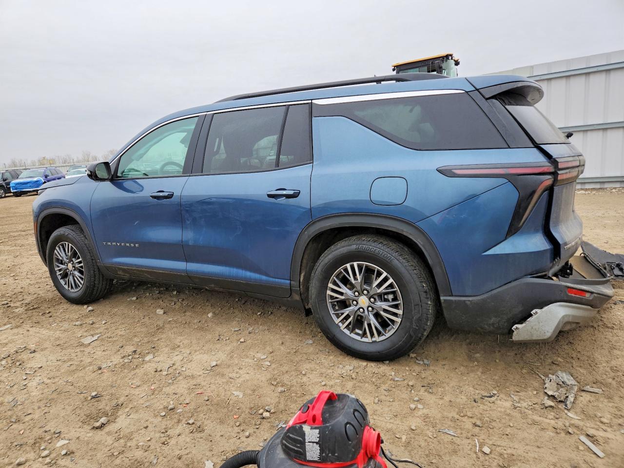2025 Chevrolet Traverse Lt - Фото 2