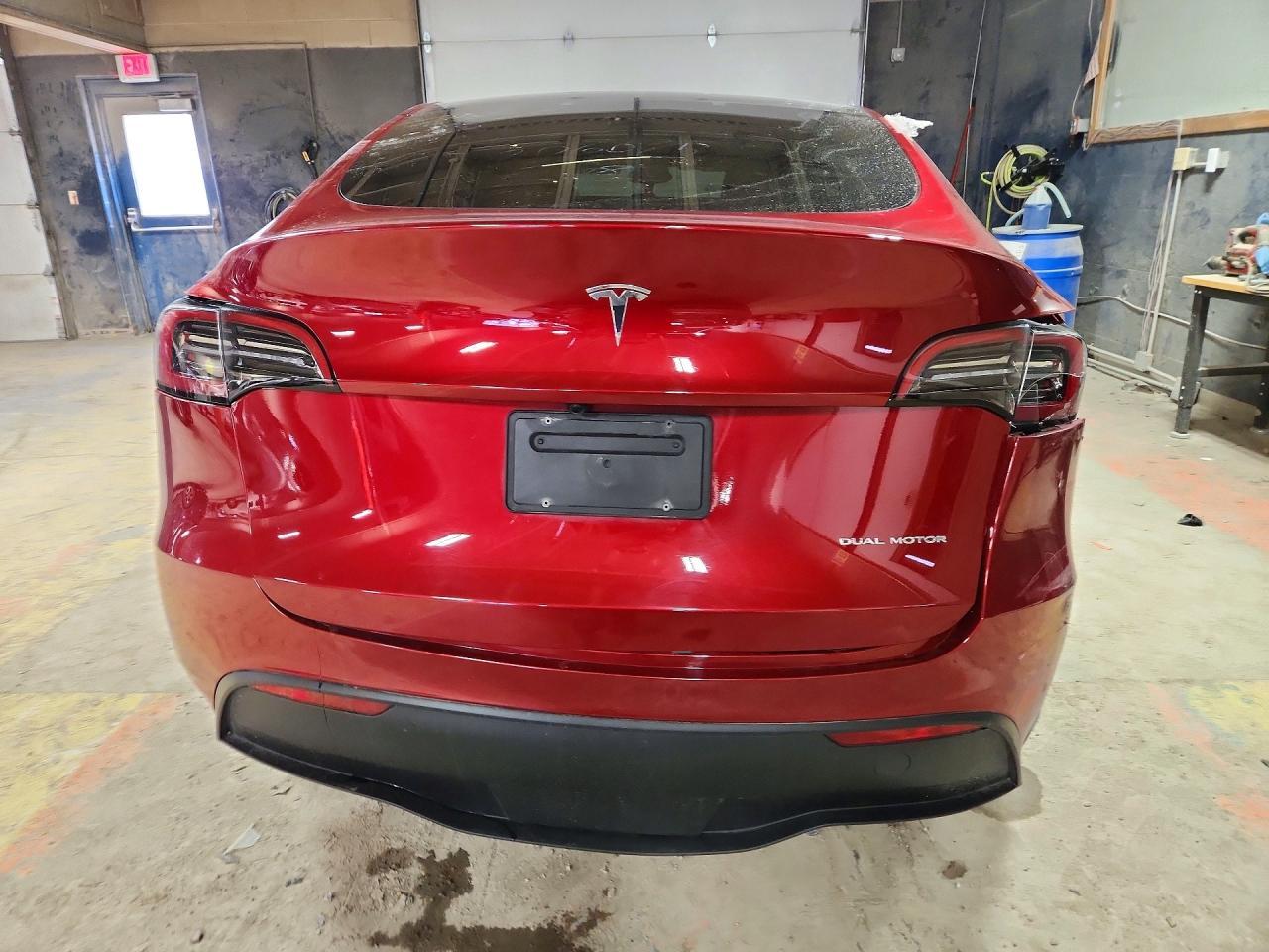 2025 Tesla Model Y - Image 6
