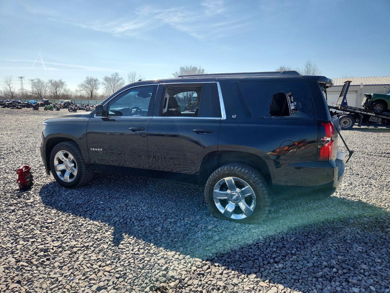 2015 Chevrolet Tahoe C1500 Lt - Image 2