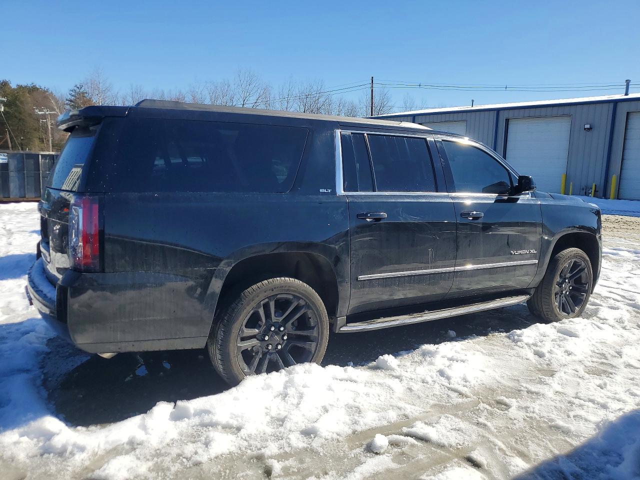 2019 GMC Yukon Xl C1500 Slt - Image 3