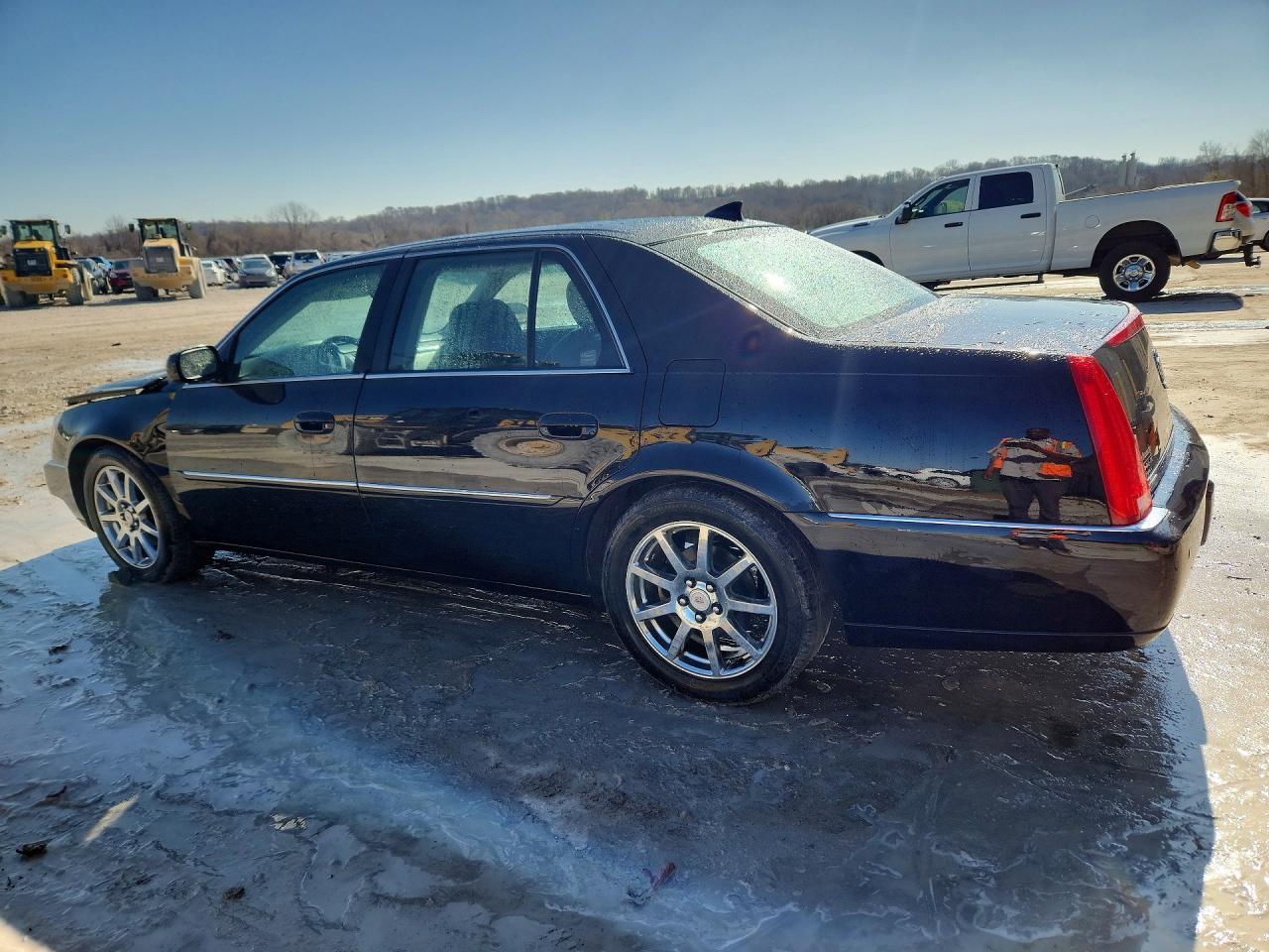 2009 Cadillac Dts - Фото 2