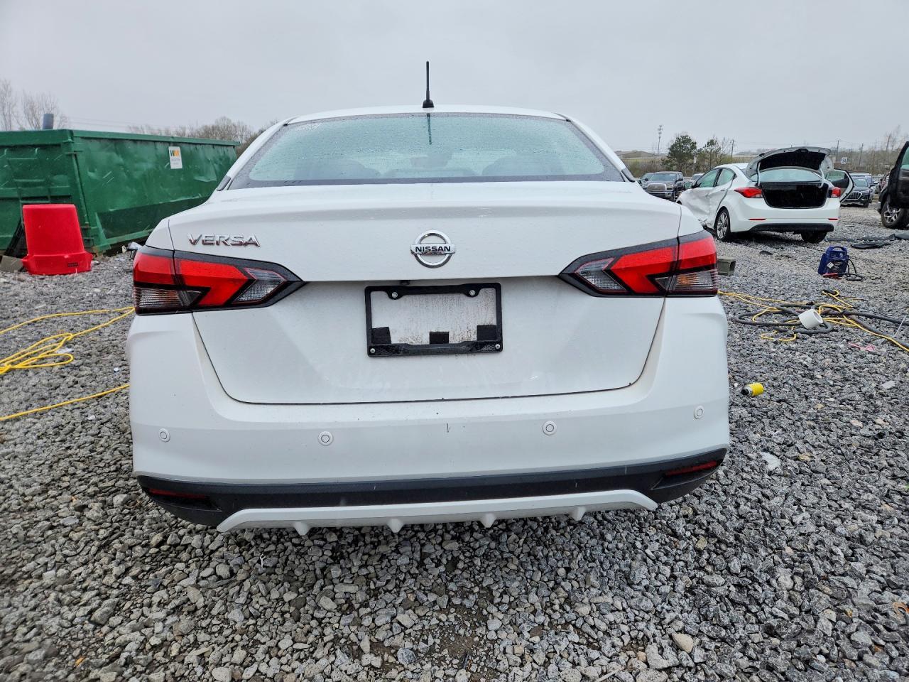 2021 Nissan Versa S - Фото 6