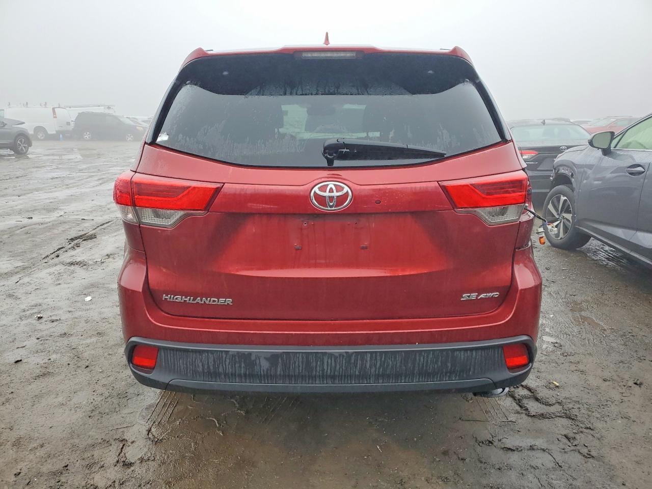 2017 Toyota Highlander Se - Image 6