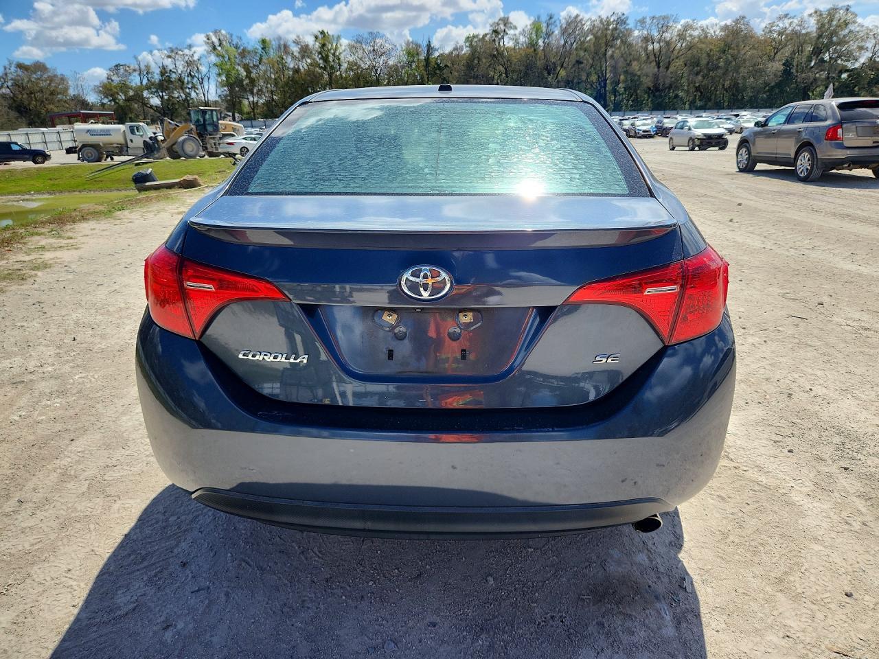 2017 Toyota Corolla Se - Фото 6