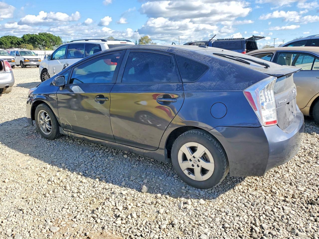 2011 Toyota Prius Two - Image 2