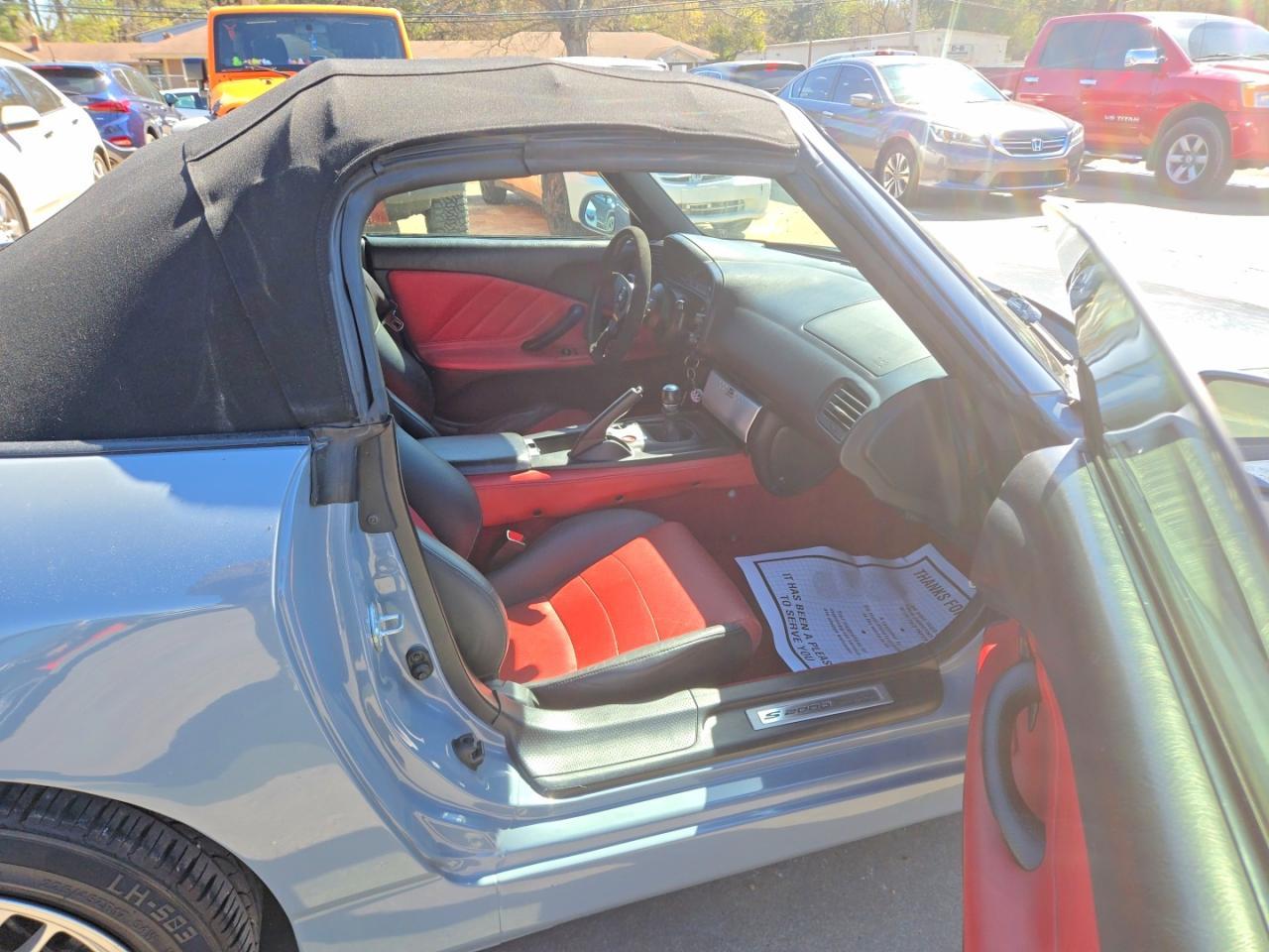 2005 Honda S2000 - Image 5