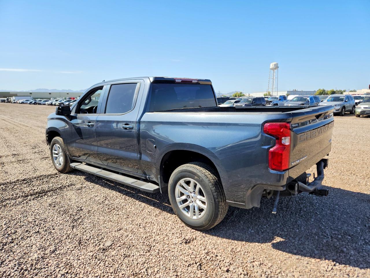2021 Chevrolet Silverado C1500 Rst - Фото 2