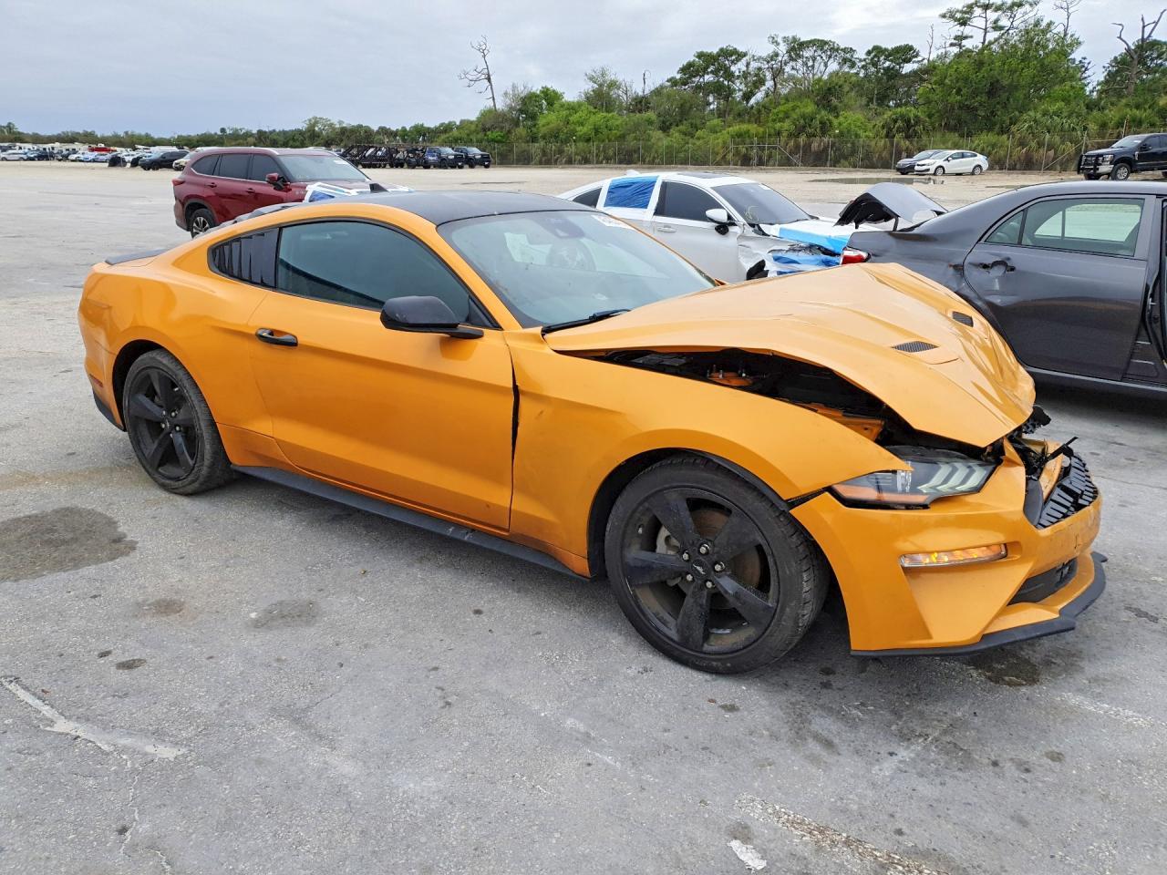 2022 Ford Mustang - Image 4