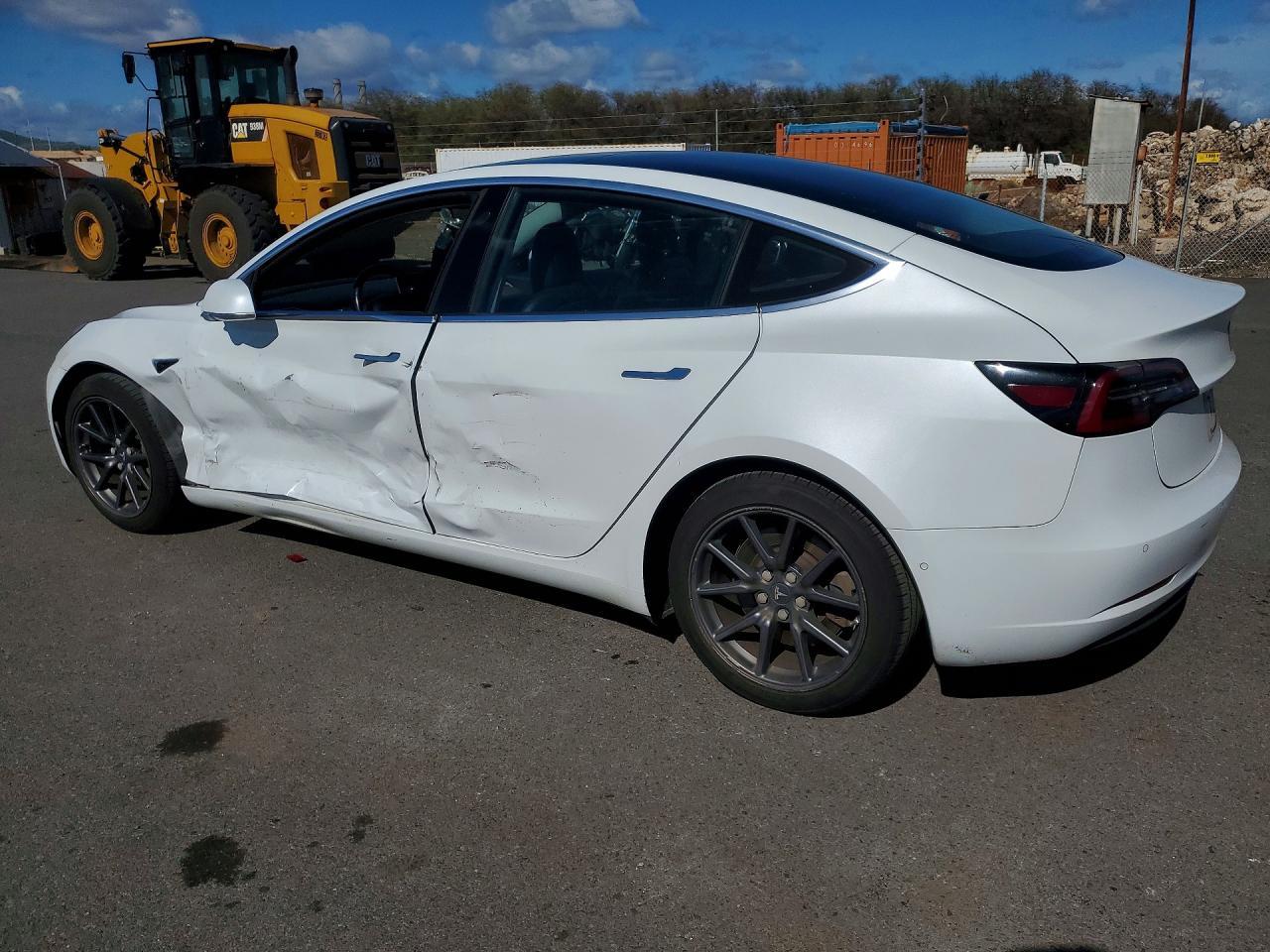 2018 Tesla Model 3 - Image 2