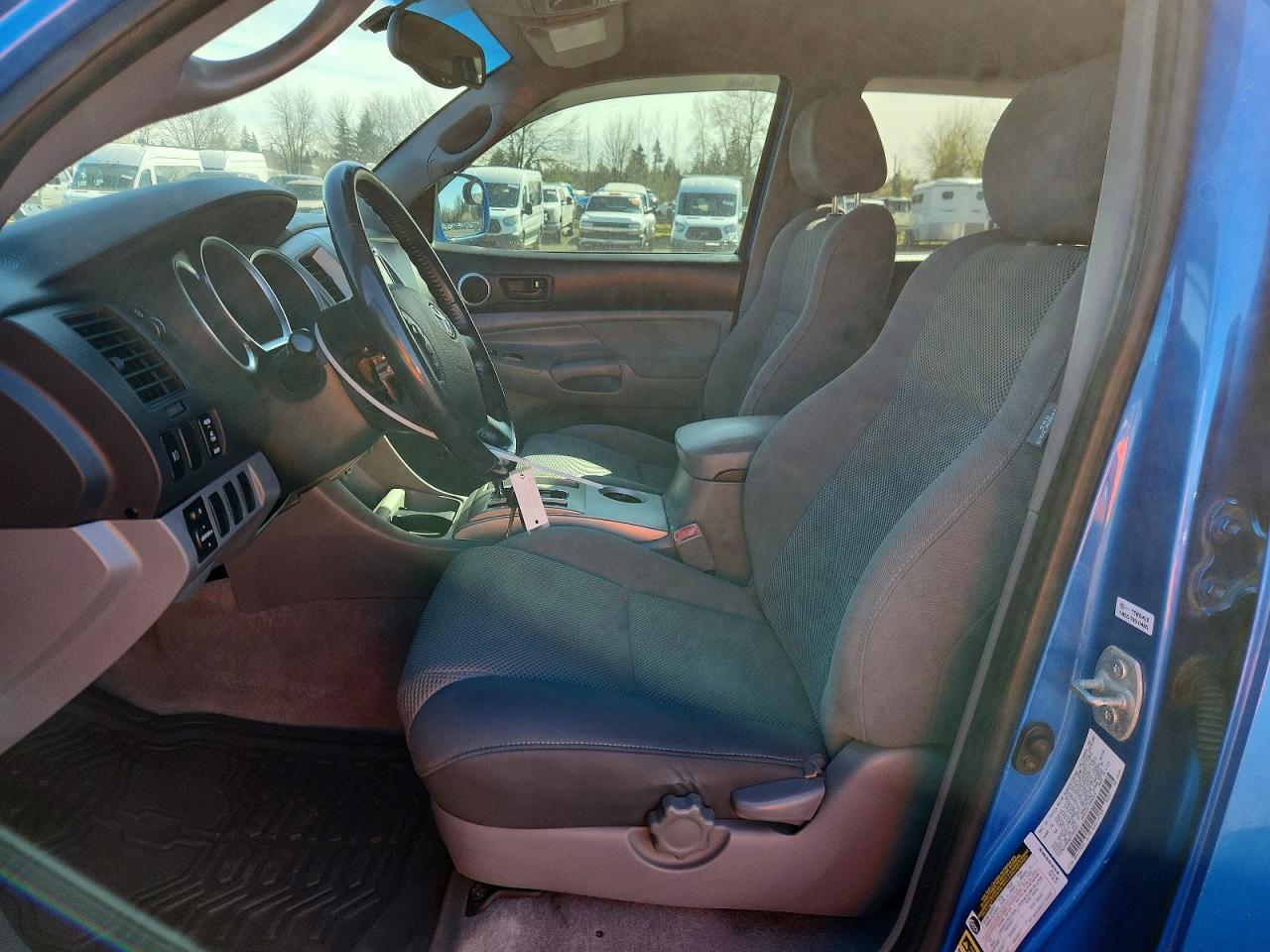 2006 Toyota Tacoma V6 - Image 7