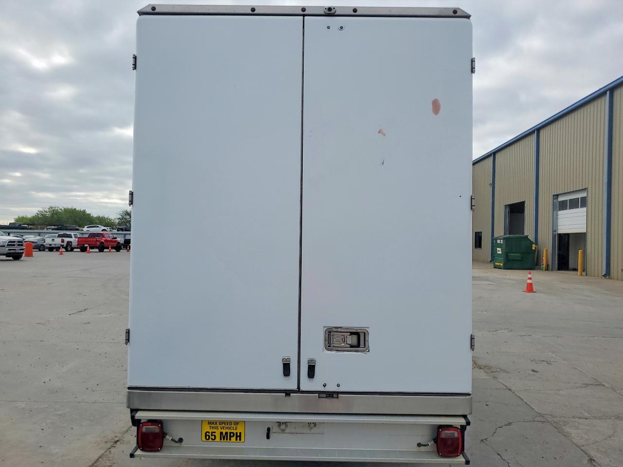 2021 Ford Transit Delivery Truck - Фото 6