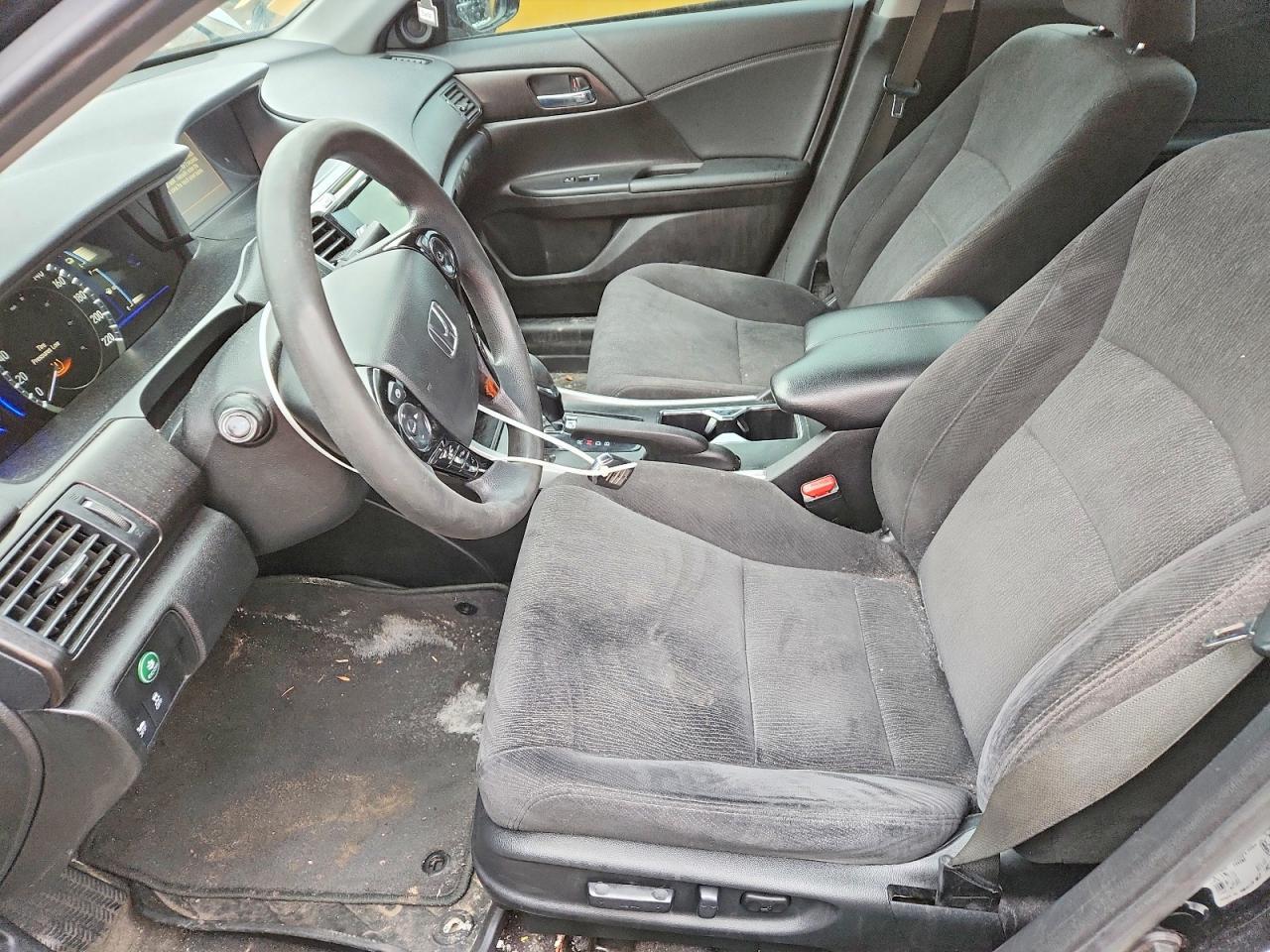 2015 Honda Accord Hybrid 4D - Image 7