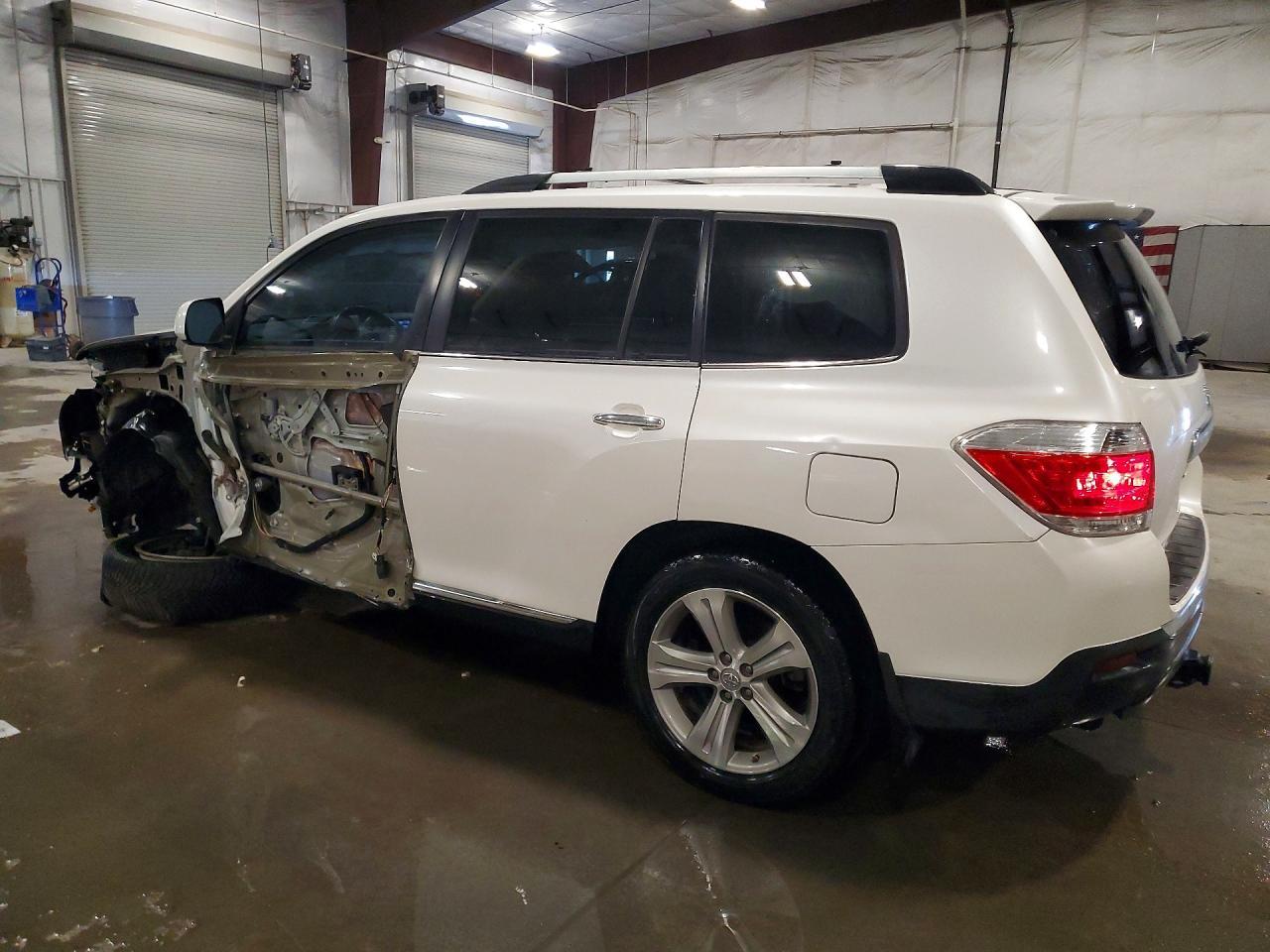2013 Toyota Highlander Limited - Фото 2