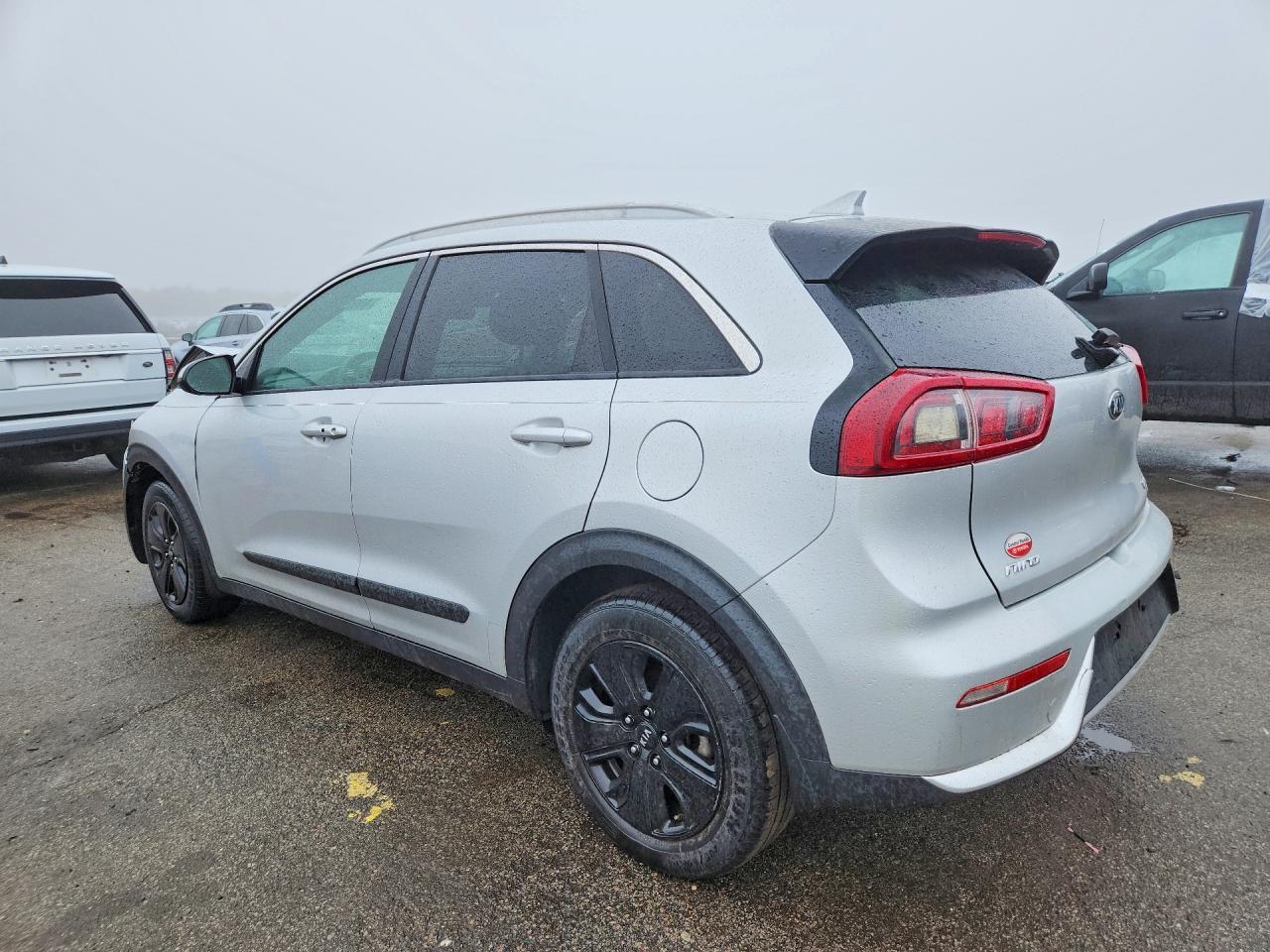 2019 Kia Niro Lx - Image 2